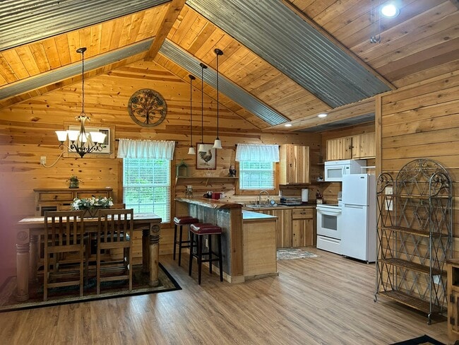 Photo - 6295 Spring Branch Rd