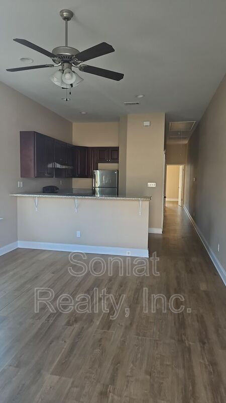 Photo - 2038 St Anthony St