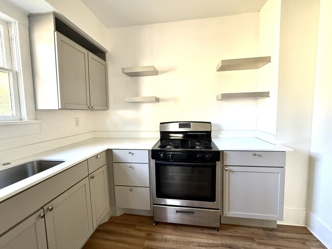 Photo - 316 K St SW