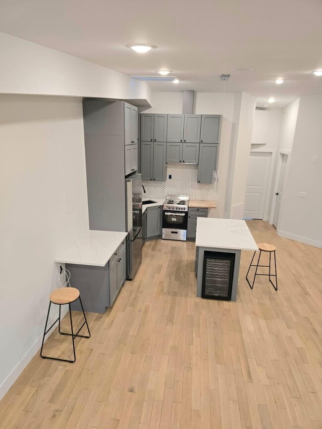 Photo - 131 Hopkins Ave