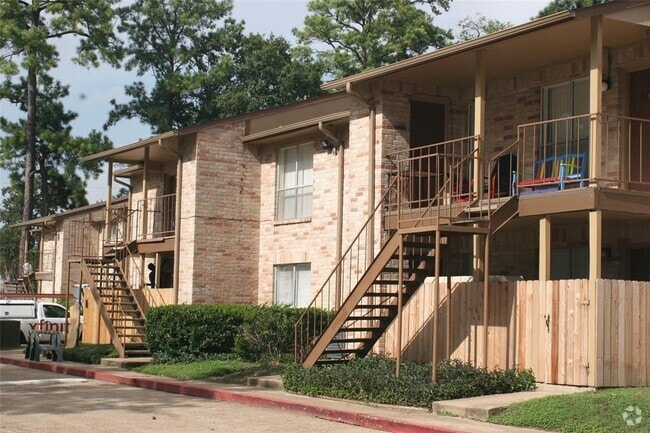 Building Photo - 16303 Lyons School Rd Unit 410 Rental