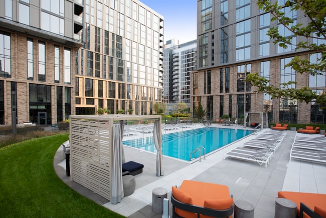 Photo - 823 W Madison St Unidad 519