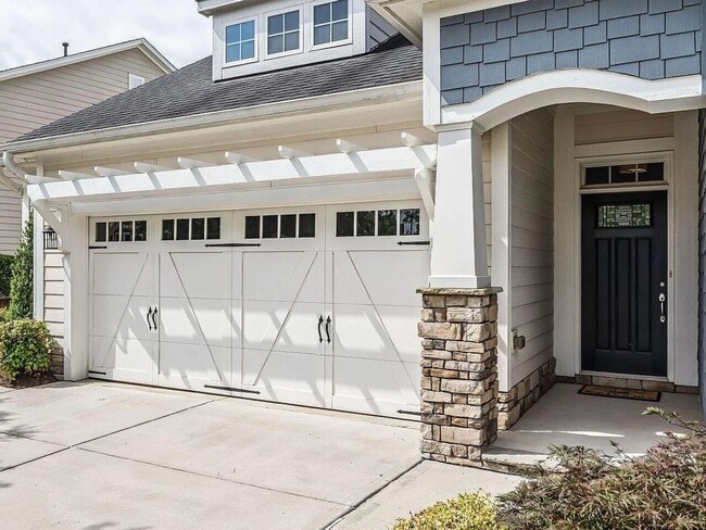 Photo - 137 Lucky Ribbon Ln