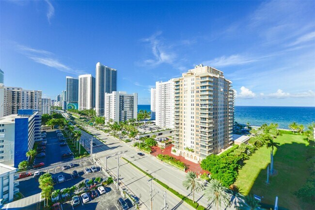 Building Photo - 1945 S Ocean Dr Unit 1114
