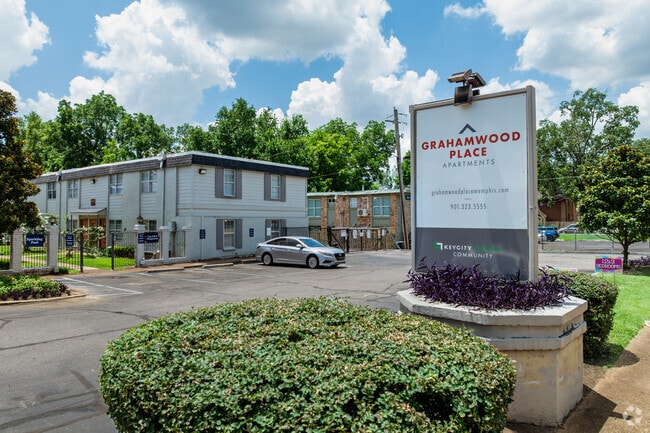 Grahamwood Place