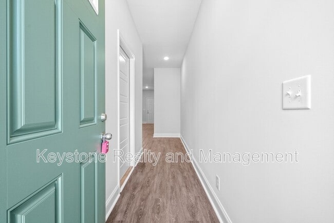 Photo - 750-H-104 Tracy Ln