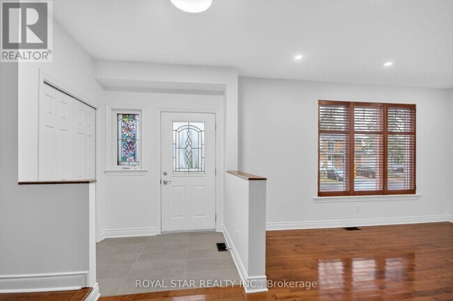 Photo - 1448 Queensdale Ave