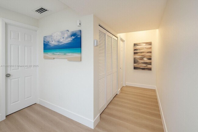 Photo - 5112 NW 79th Ave Unit 303