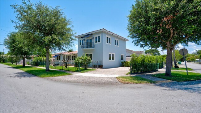 Photo - 500 SW 51st Ct
