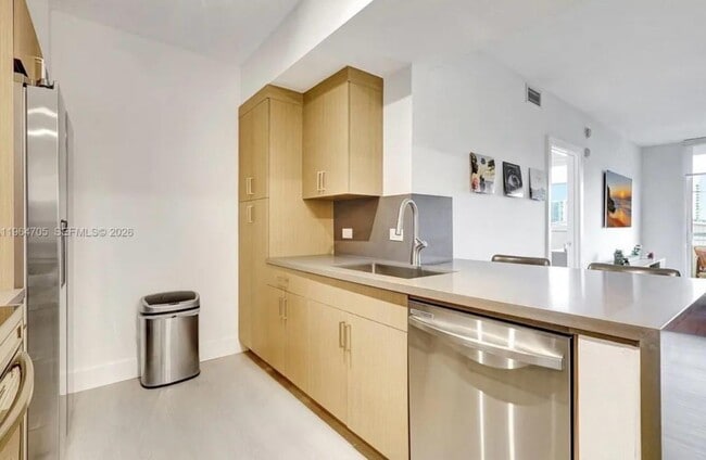 Photo - 18800 NE 29th Ave Unit 517