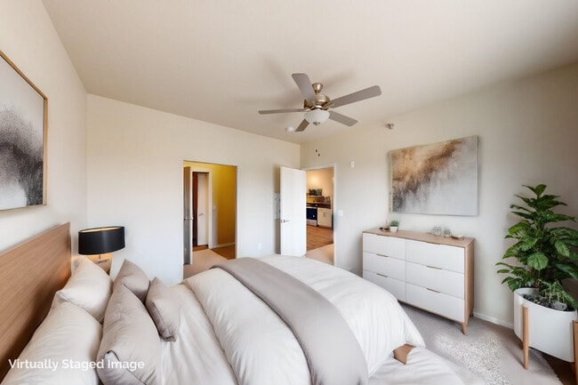 Virtually Staged - Marion Crossing Apartments