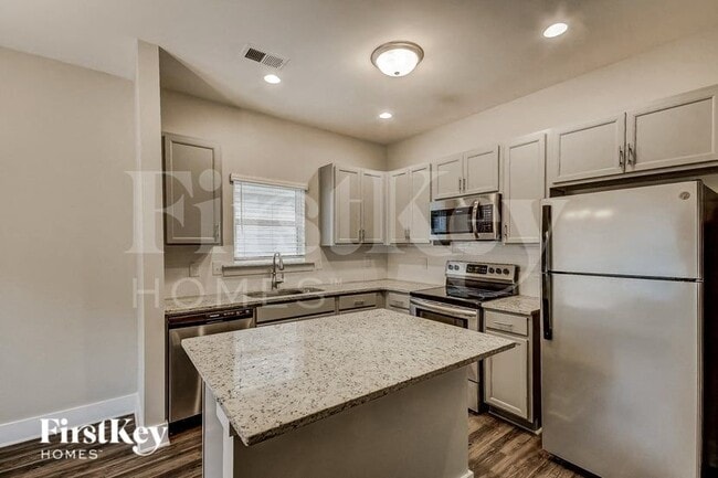 Photo - 2227 5th Ave S