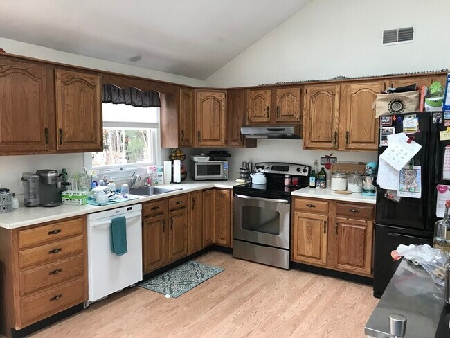 Photo - 19 Spinnaker Ln