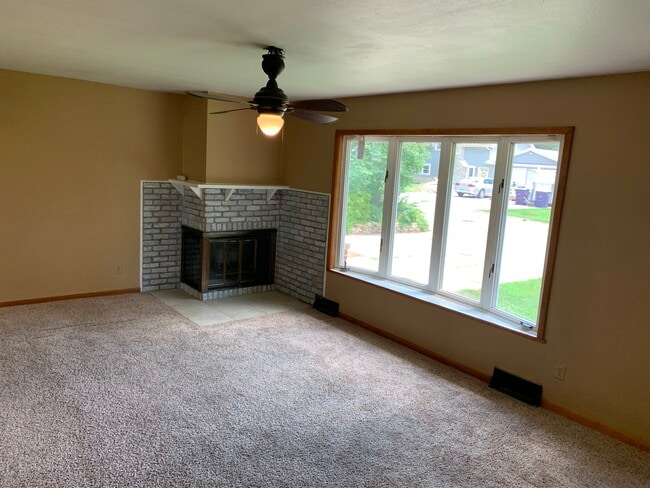 Photo - 2212 Cedar Acres Dr