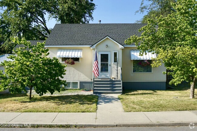 Building Photo - Super Cute 4 Bedroom in Medical District Rental
