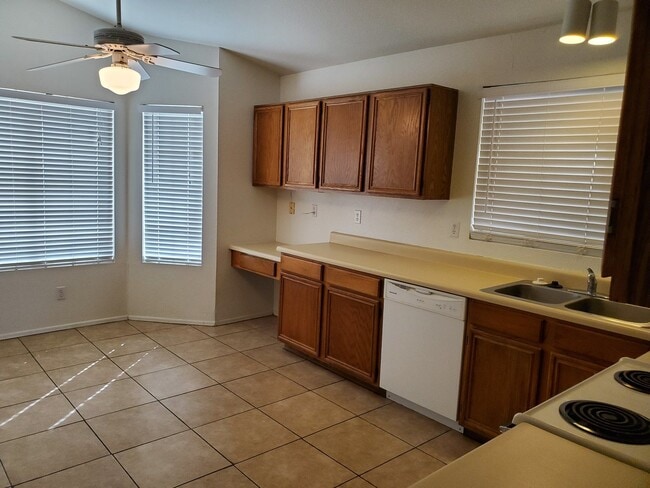 Photo - 510 W Sereno Dr