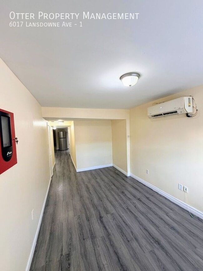 Photo - 6017 Lansdowne Ave Unit 1