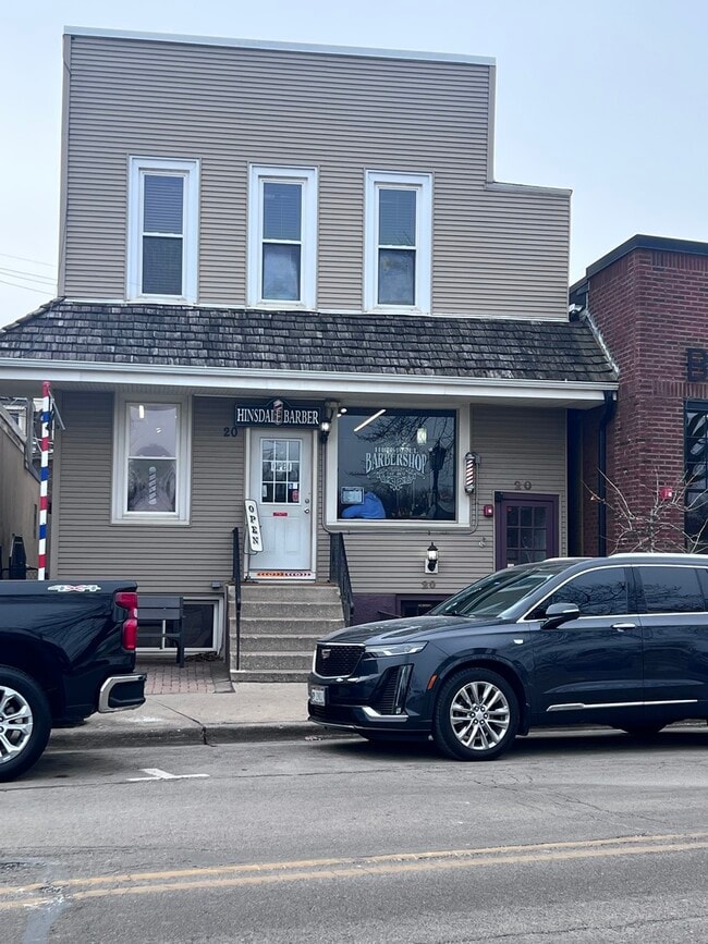 Building Photo - 20 W Hinsdale Ave Unit 2