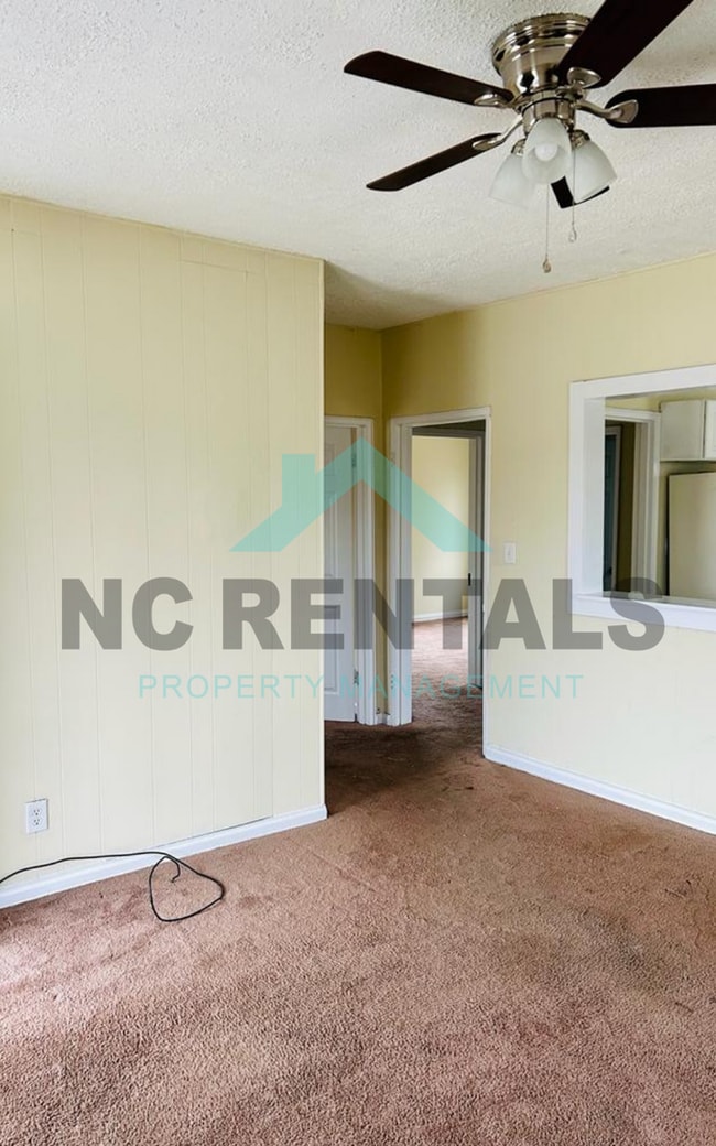Photo - 1302 Cypress St