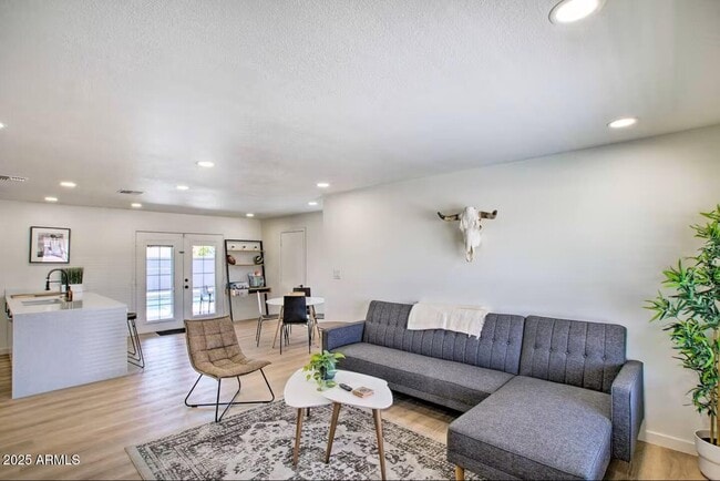 Photo - 1233 E Marny Rd