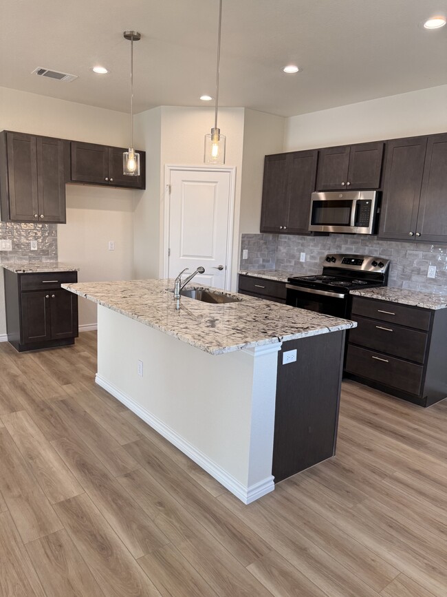 Photo - 510 War Admiral Dr