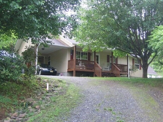 Photo - 147 Old Settlement Rd