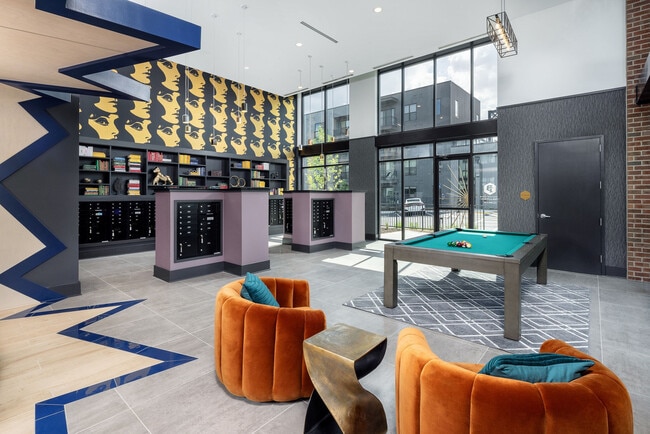 Broadstone Pullman apartments — community photo