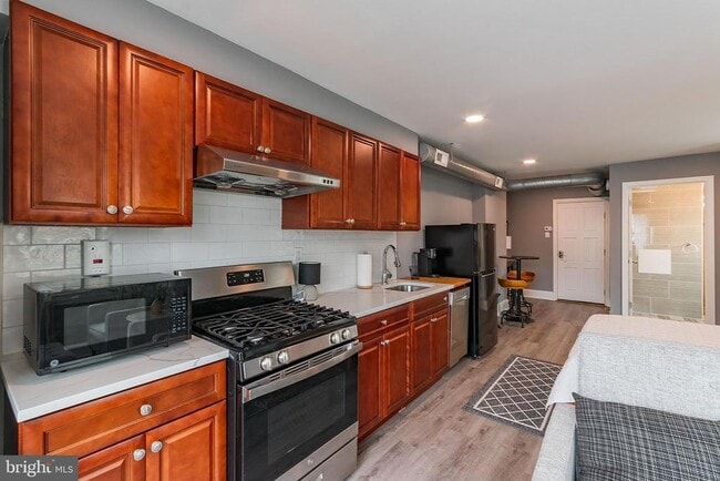 Photo - 1620 Mt Vernon St Unit 3