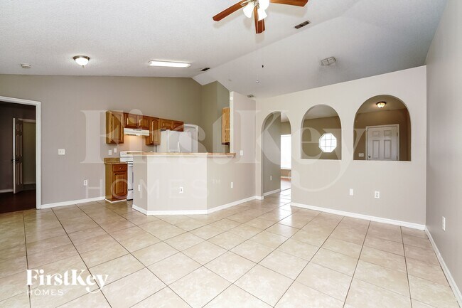 Photo - 791 Geary St SW