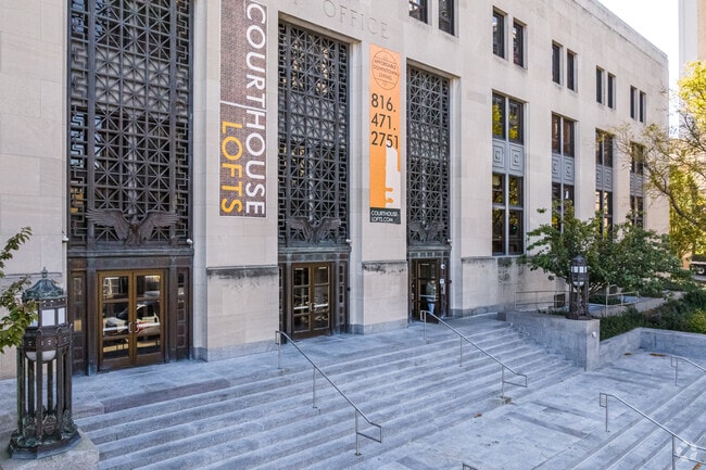 Courthouse Lofts - Entrance