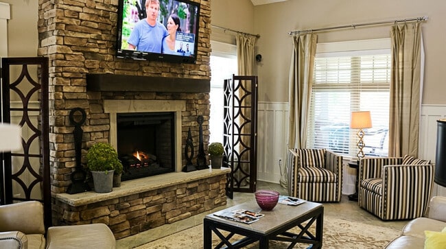 The Townhomes at Chapel Watch Village