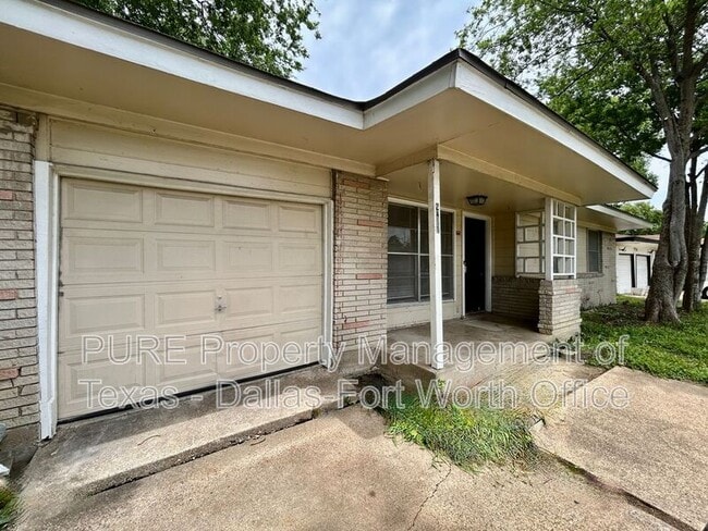 Photo - 2411 E Mitchell St