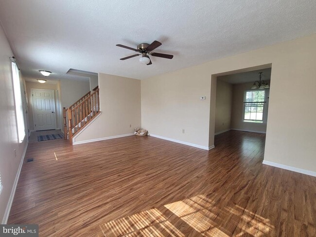 Photo - 200 Mill Race Dr