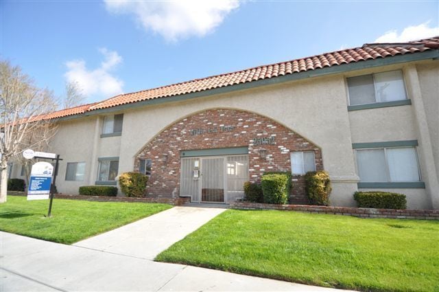 Photo - 25052 Walnut St Apartment Unit 114