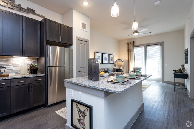 1BR, 1BA - 722SF