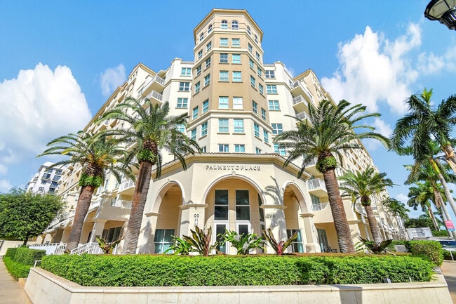 Building Photo - 99 SE Mizner Blvd Unit 823