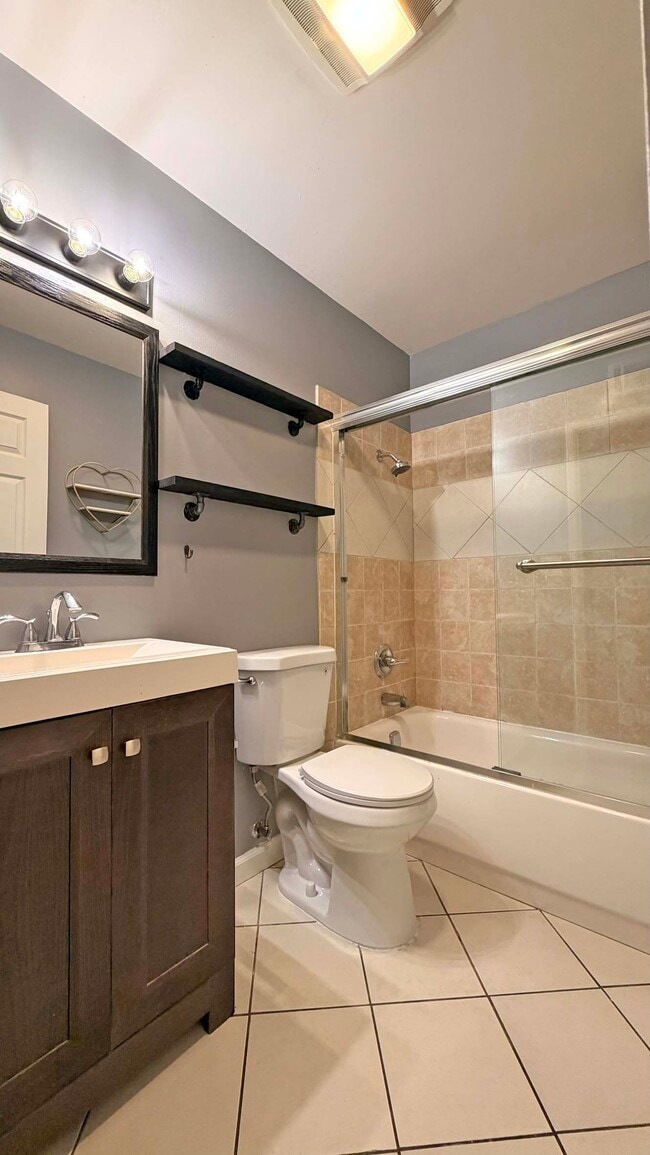 Photo - 767 Warring Dr Unidad #1