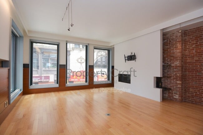 Photo - 8 Lagrange St Unit 3