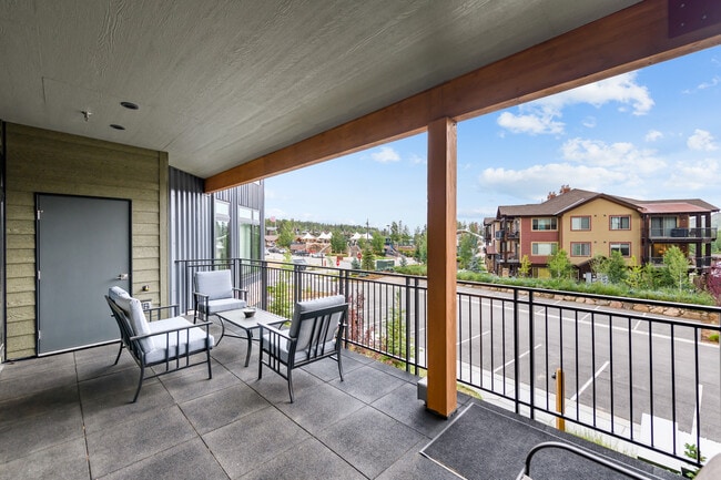 Building Photo - 144 Ski Idlewild Rd Unit 3206