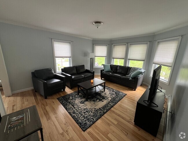 Building Photo - 267 Ohio St Unit #1 Rental
