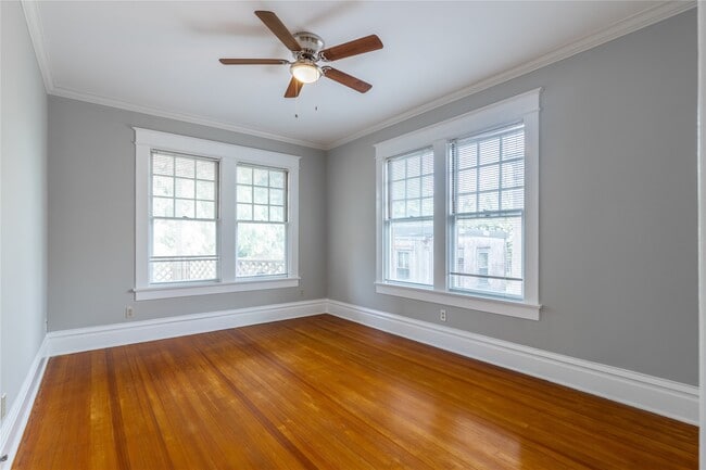 Photo - 806 Winbern St Unidad 2