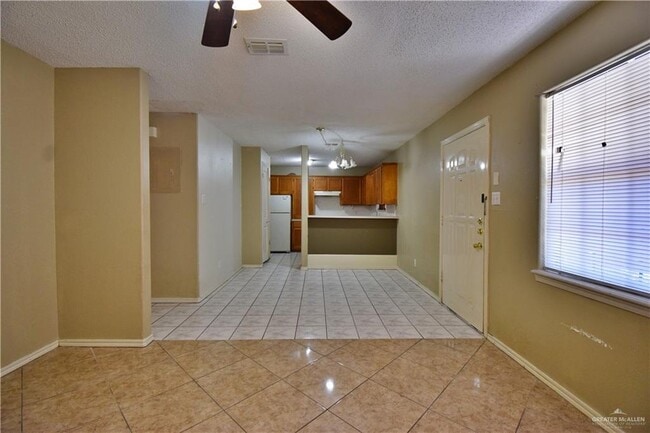 Photo - 11 West Dr Unit 5