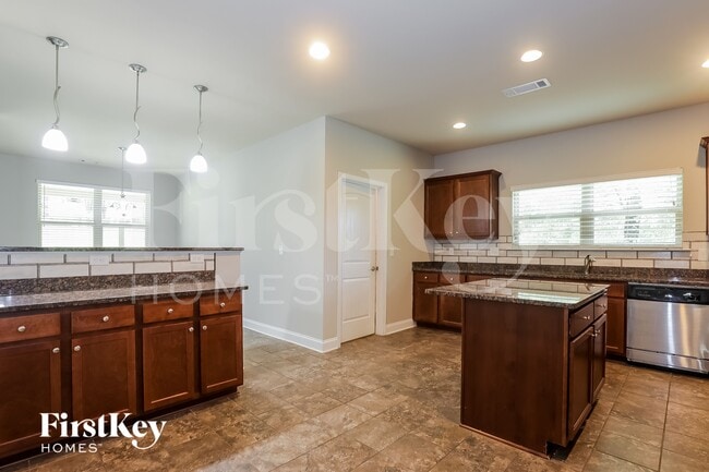 Photo - 1022 Yorkshire Dr
