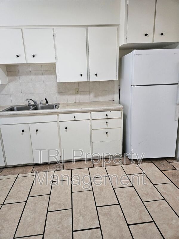 Photo - 1229 32nd St