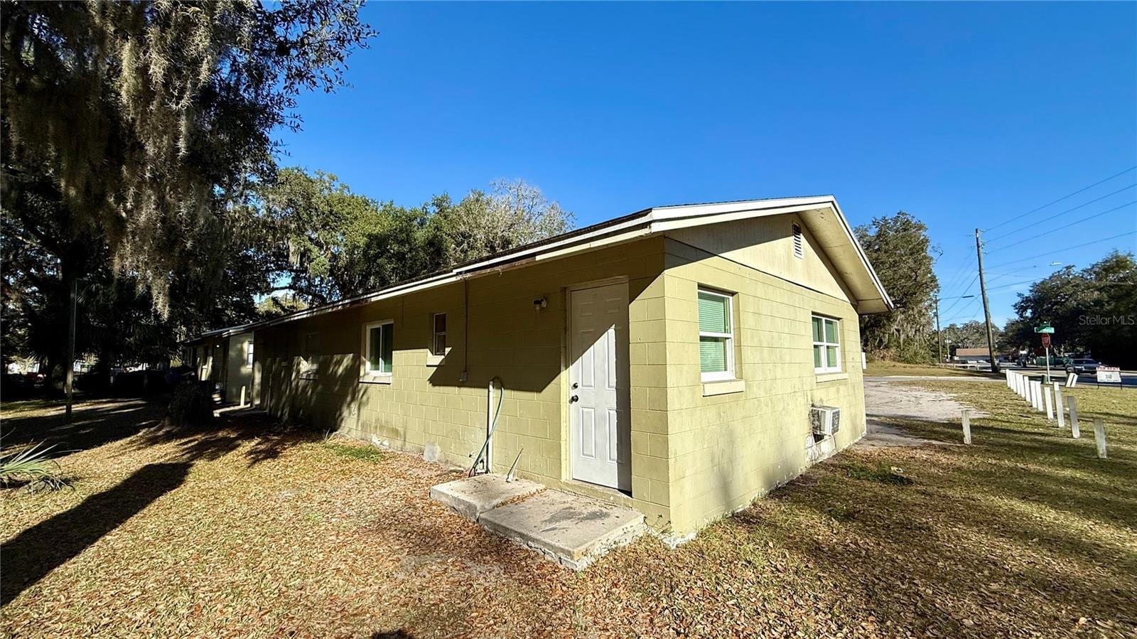 Photo - 400 Peters St