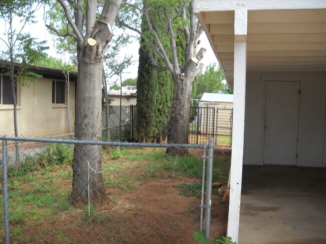 Photo - Cute House in Town