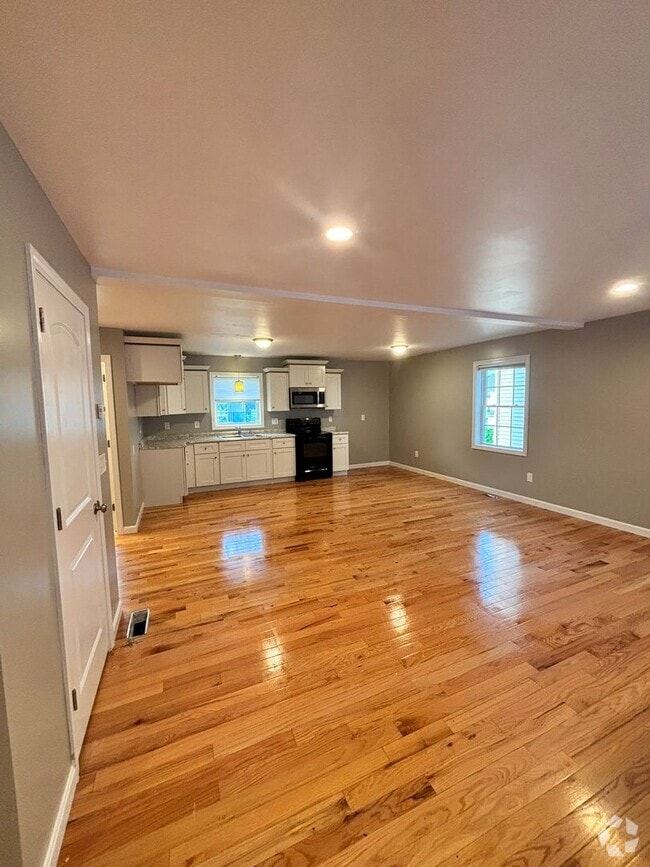 Building Photo - 1182-1184 Worcester Street Unit 1184 Rental