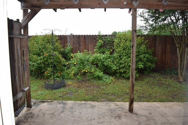 Photo - 18130 Beaverdell Dr