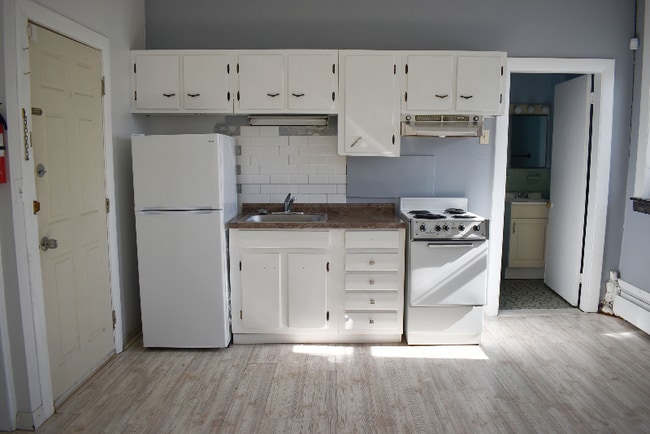 Photo - 223 Thayer St Unidad 2