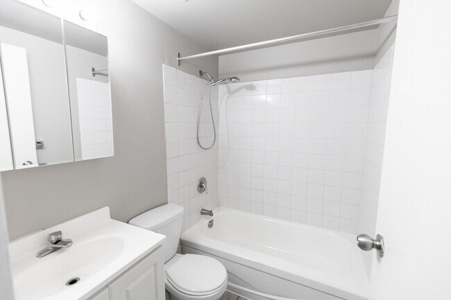 Photo - Gateway Manor Apartments